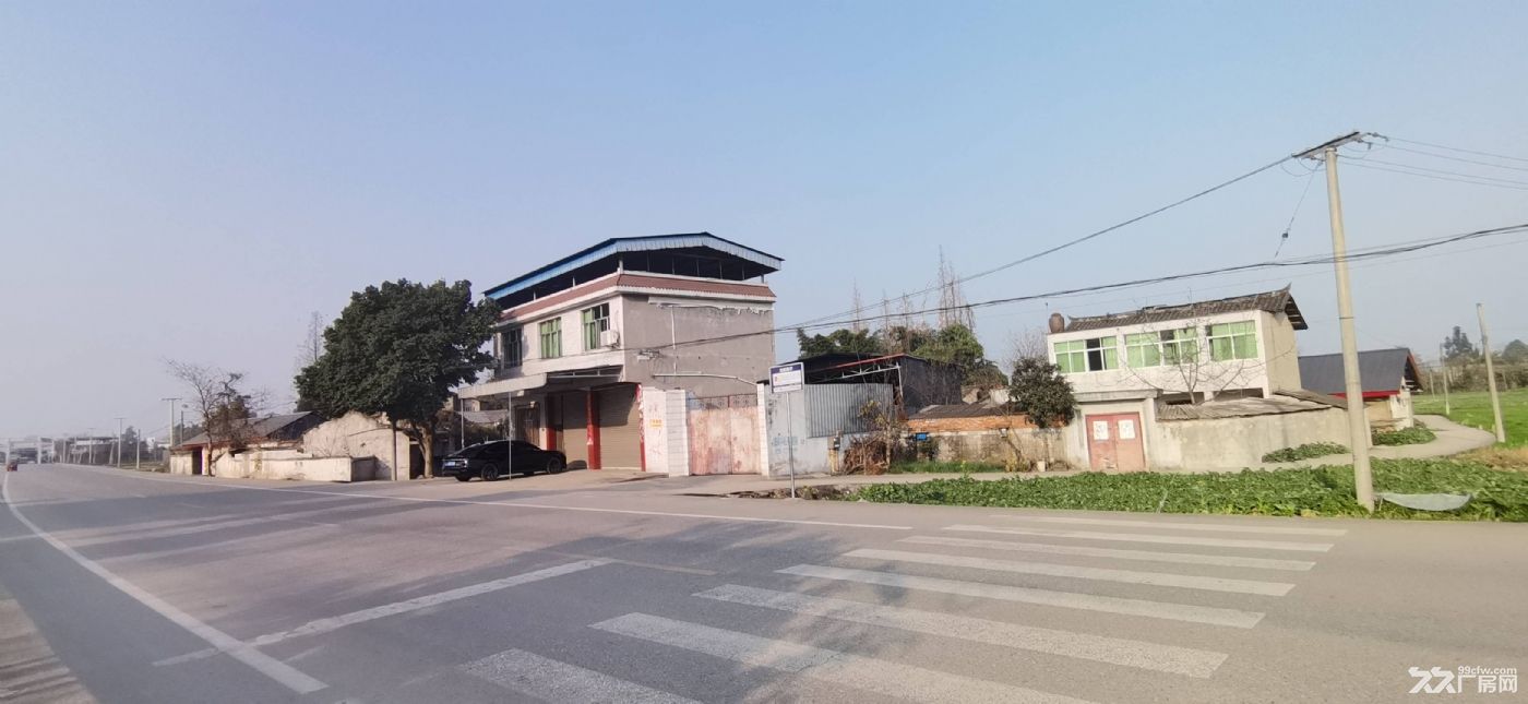 广汉市西高镇个人小厂房500平,门面2间,可提供寝室3间 - 2
