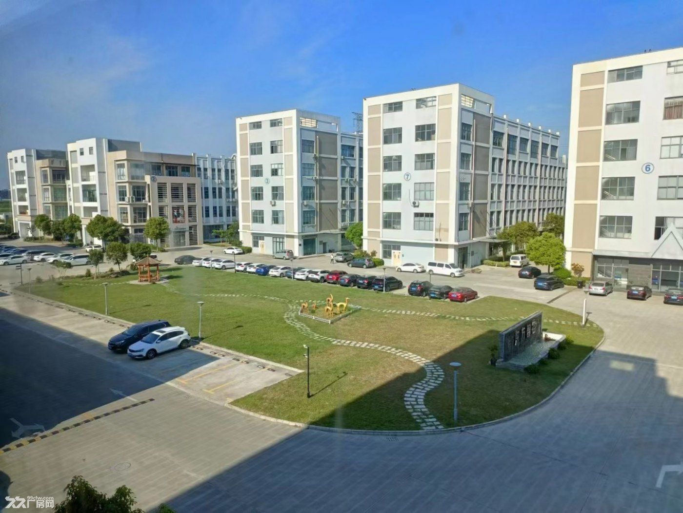 出租浦东104地块工业园 整层出租可分割 消防丙二类可注册可环评 - 2