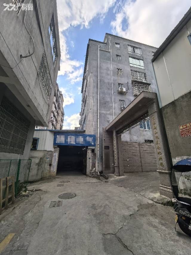 厂房独院带电梯三相电货货车可直接驶入