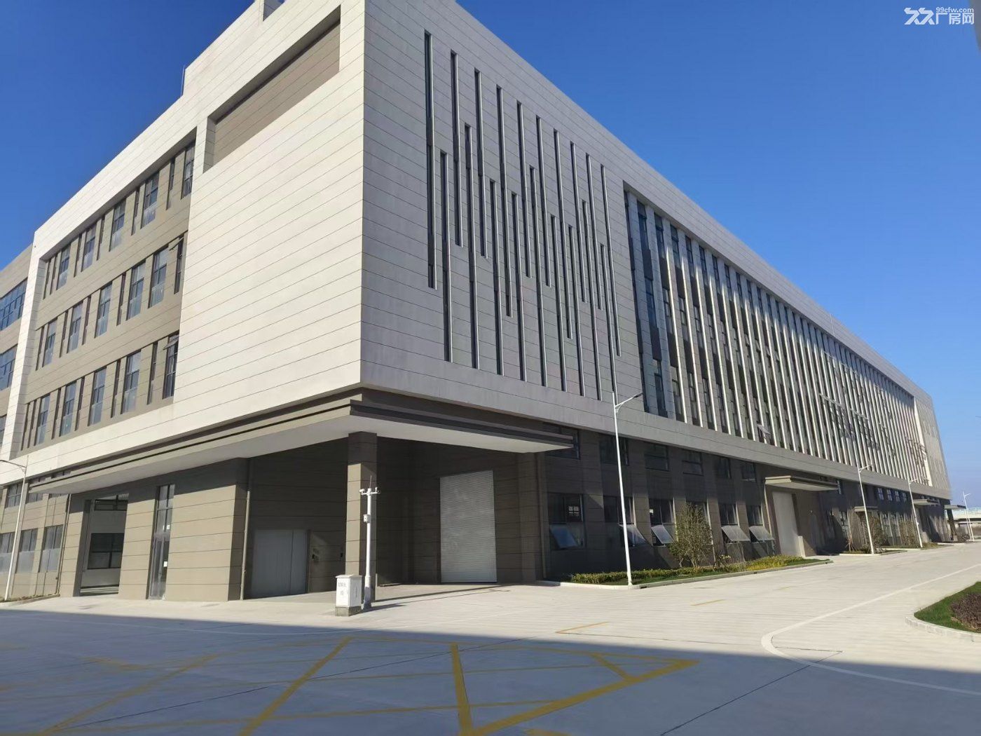 10元起，装修厂房九龙湖附近，大车进出方便，8部电梯