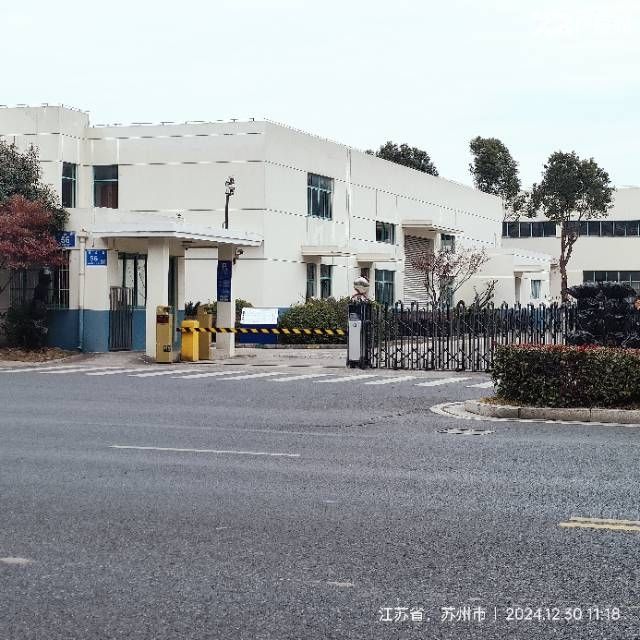 珠江路嵩山路交叉口，3号轻轨长亭站，4楼580厂房 - 3