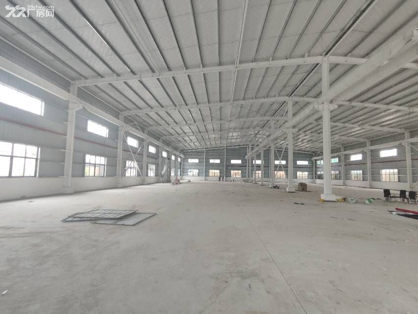寮步原房东全新单一层钢结构2300平方厂房出租，高度10米