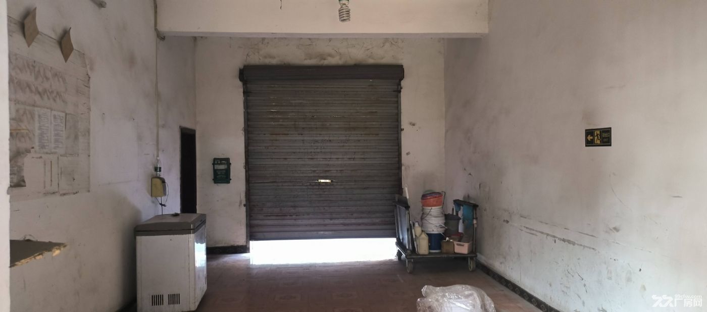 大渡口跳蹬工业园区标准钢构厂房出租面积2500可安行车货车进