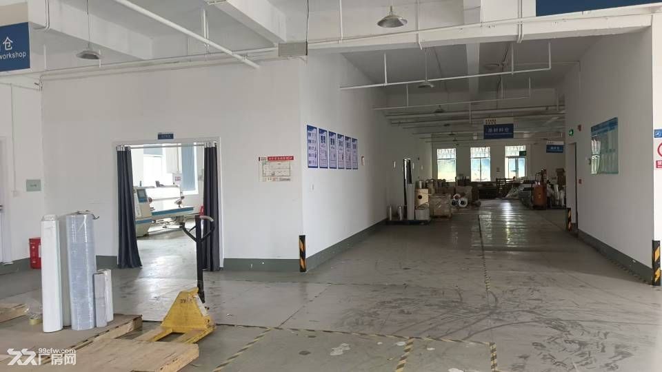 联东U谷三层精装修厂房,有货梯,有喷淋,二楼精装修办公室,接 - 8