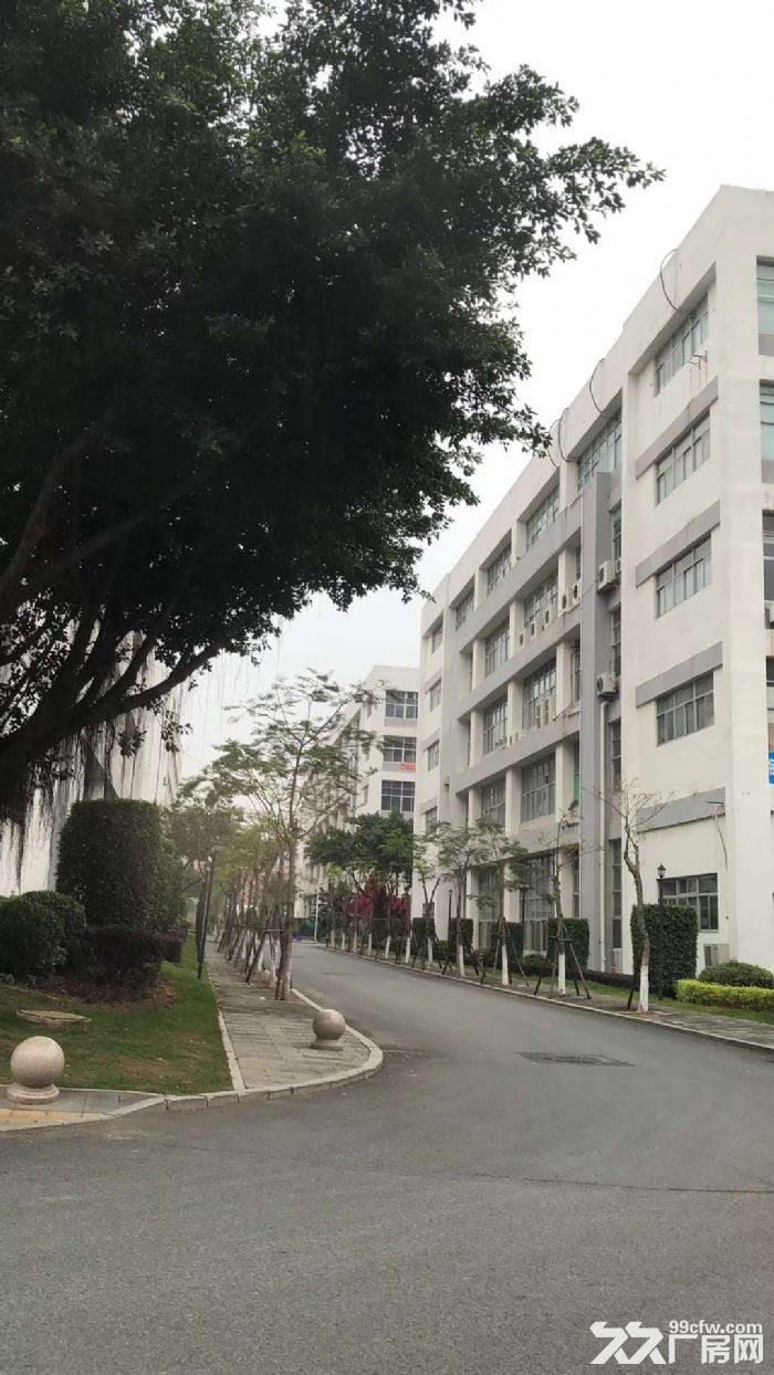 同安工业集中区独幢10100平标准厂房出售，5层可分层出售