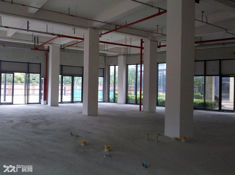 浦东｜ 金桥开发区核心位置｜14号线金粤路站步行700米｜ 104地块可环评｜