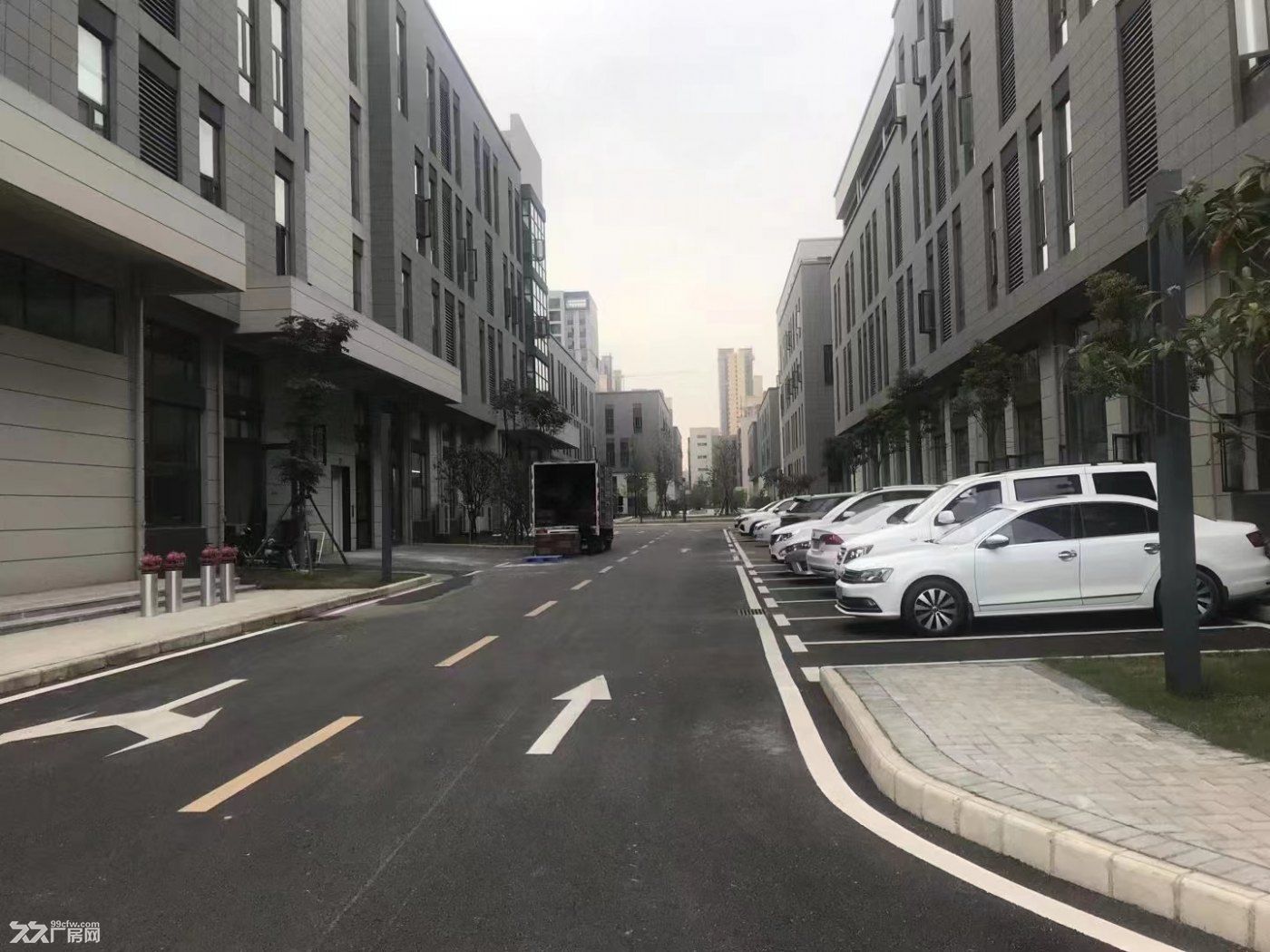 东湖高新产业创新基地标准厂房出租