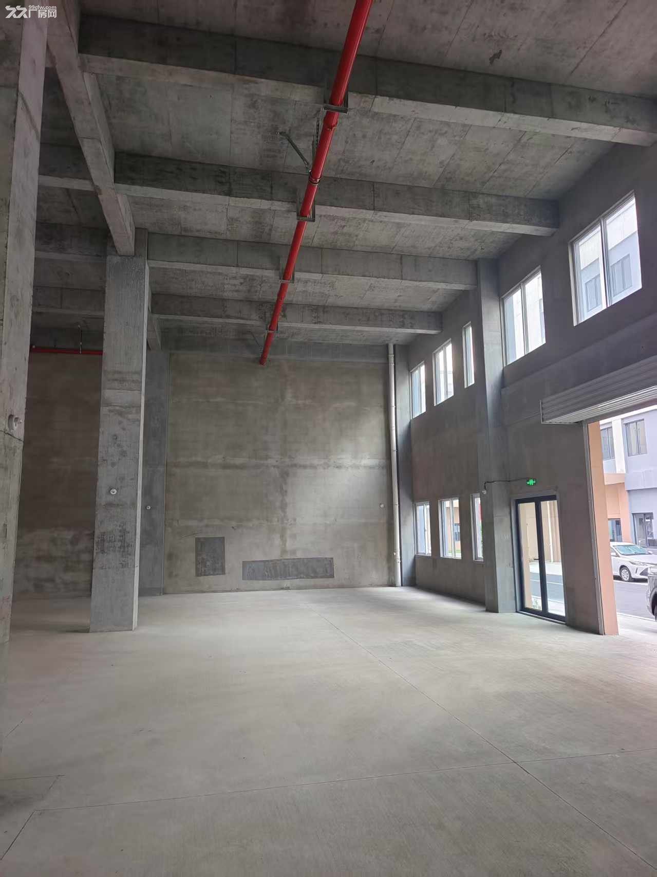 六合开发区单层厂房出租，120平起租