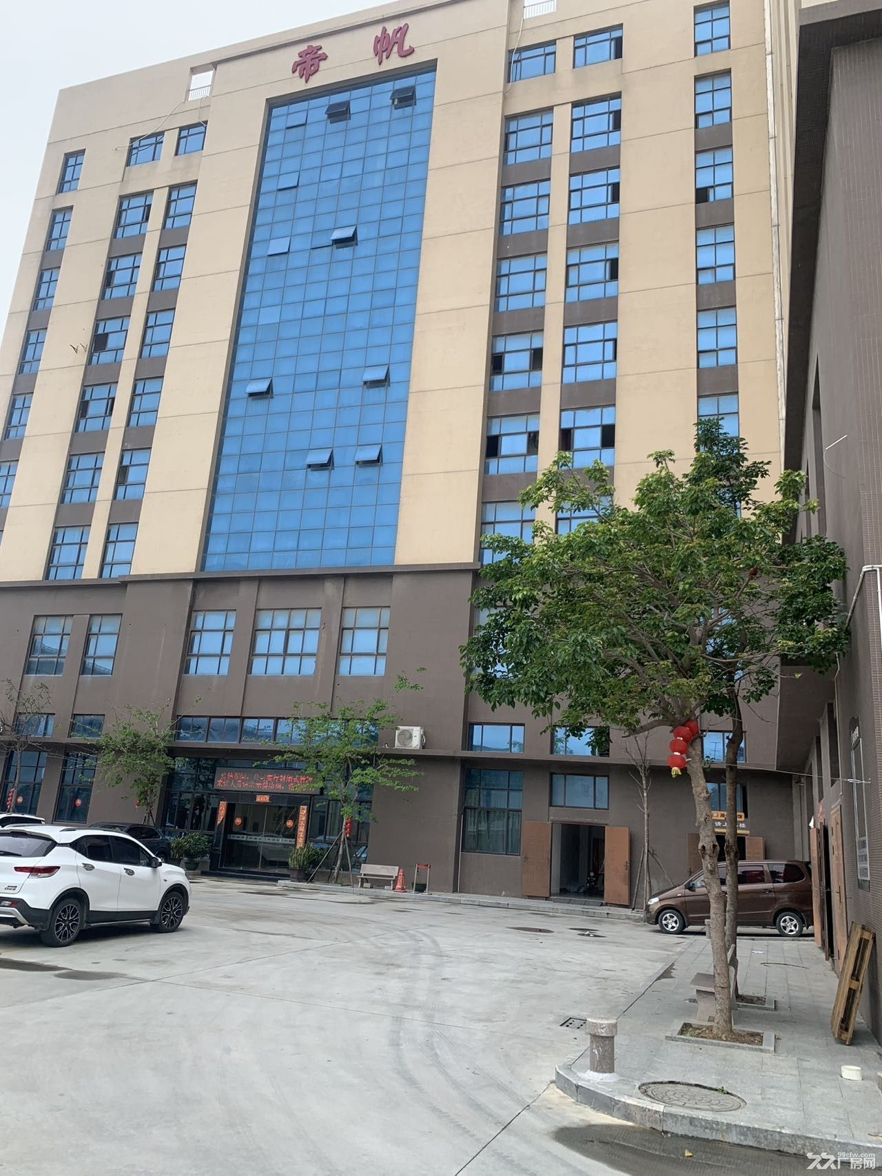 房东直租,厂房4/9楼单层1200/2400平配货梯