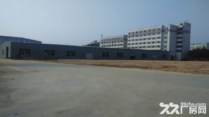 东莞市黄江镇２０００平方米三楼食品厂房出租 (食品证) - 2