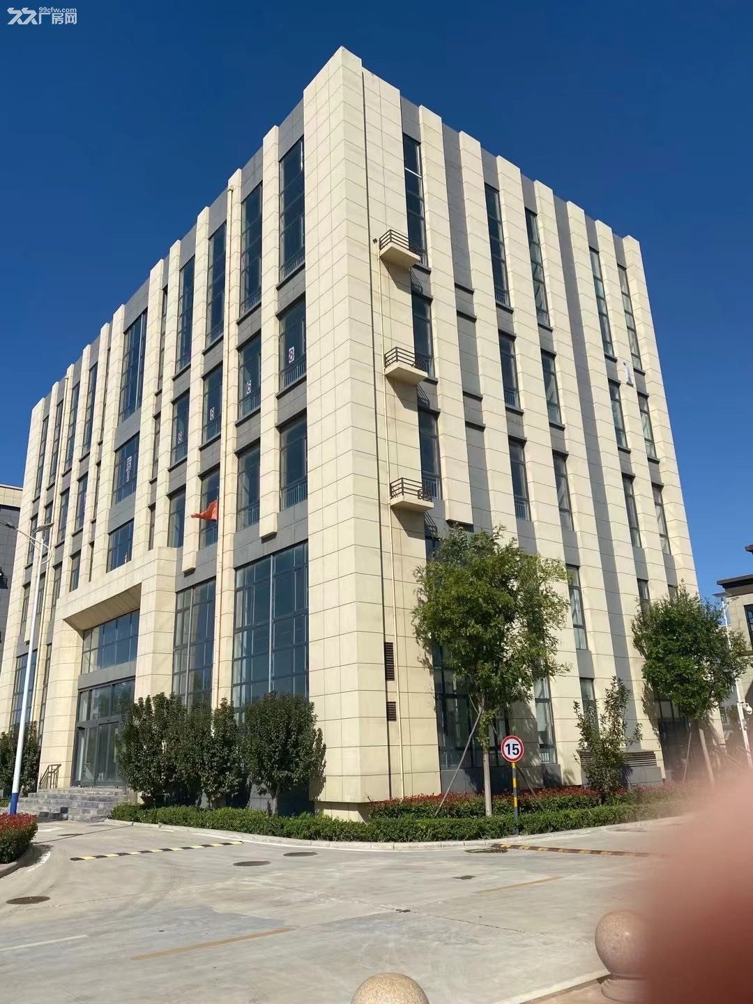 济南天桥区308国道沿街融通科技产业园