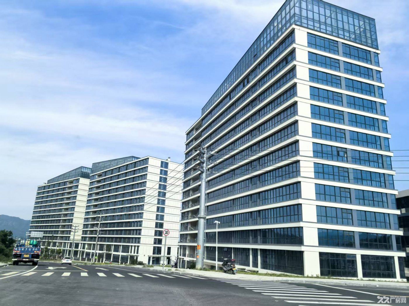 黄岩区模塑产业园区厂房出租 - 5