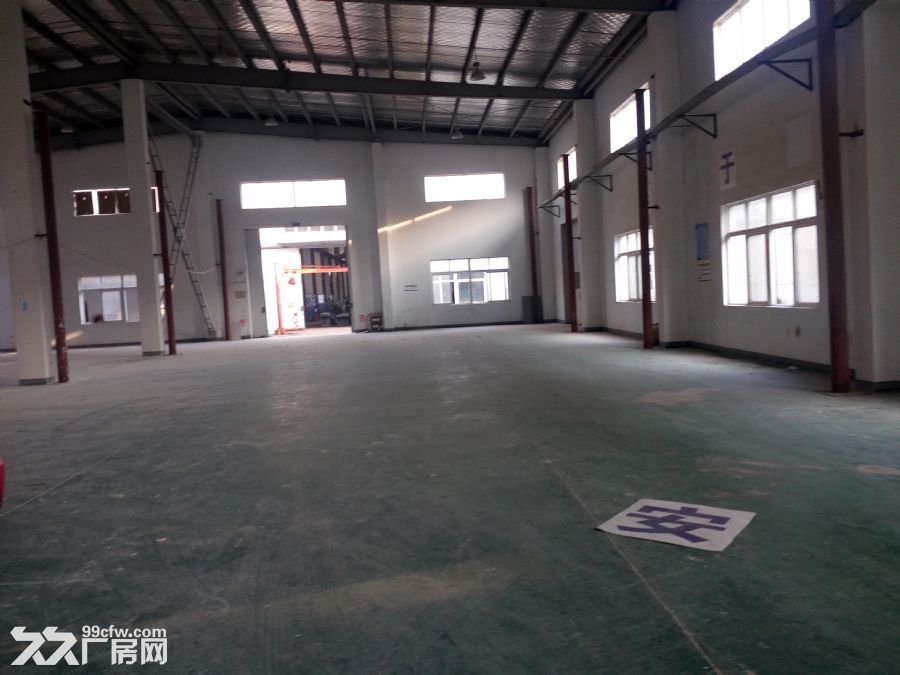 陶吴1380平方米一层厂房出租,高9米, 有办公室。环境