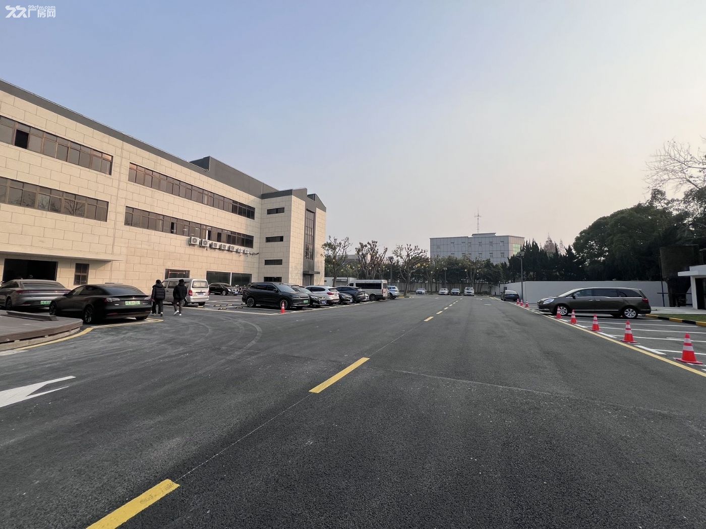 中春路科技园,仓储办公,组装研发,展示展厅,服装设计