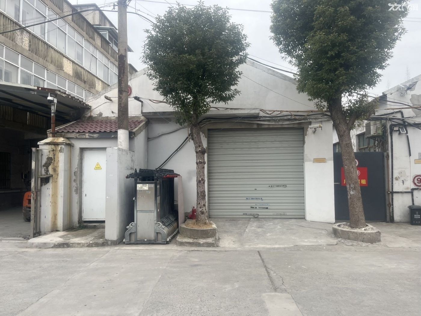 上海市闵行浦江厂房120平 1层 挂车可进出