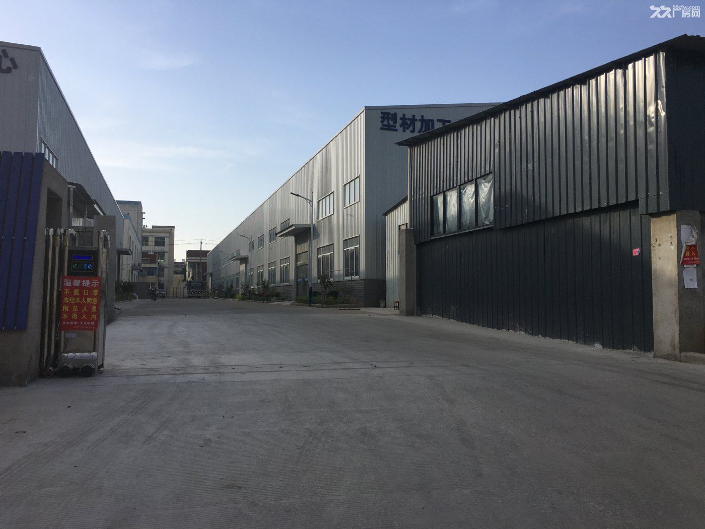 镇江新区大路镇工业园区主干道旁 1000平米厂房出租 ,独栋带航车,高速路口旁