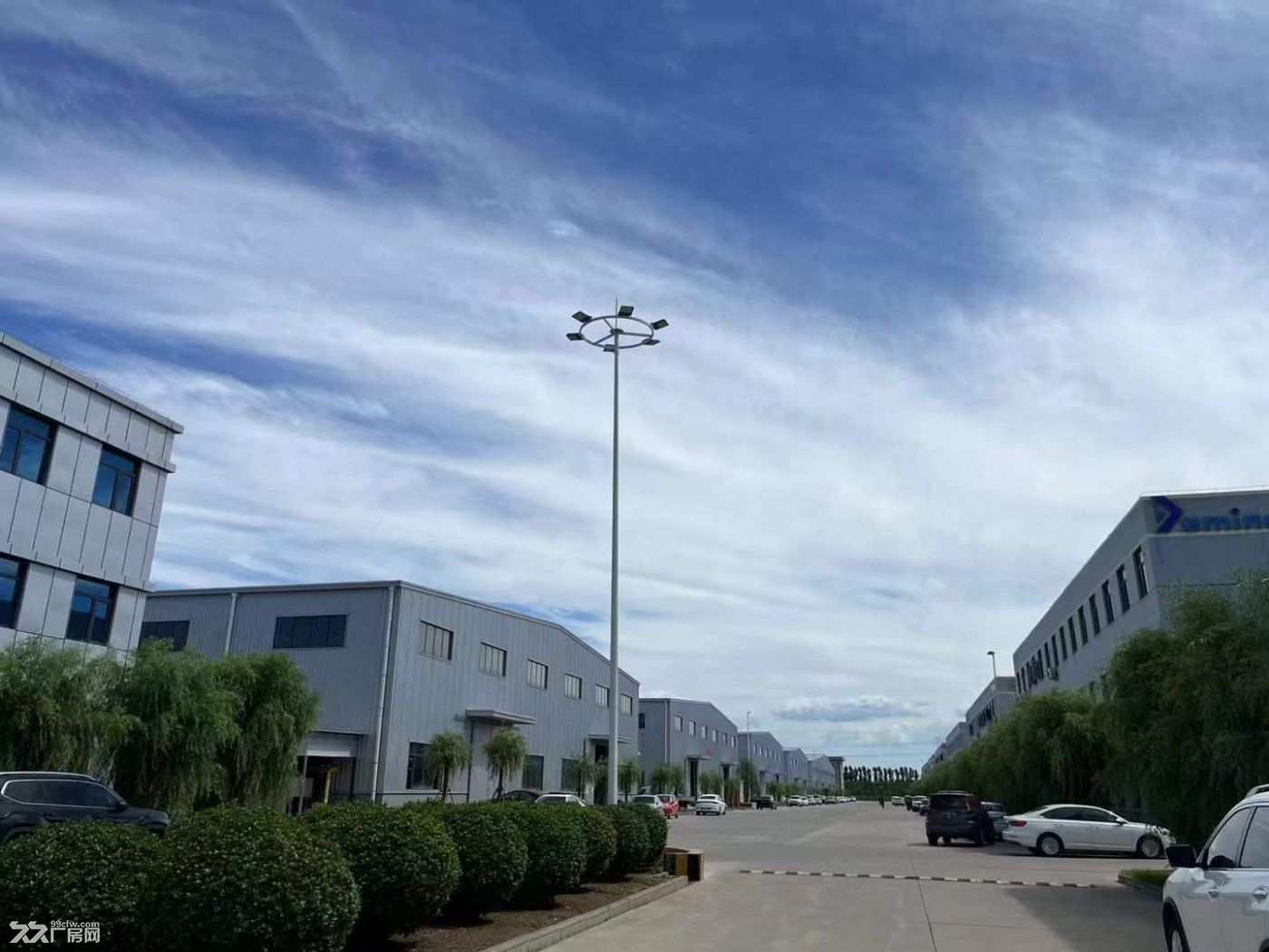 出租厂房手续齐全交通便利