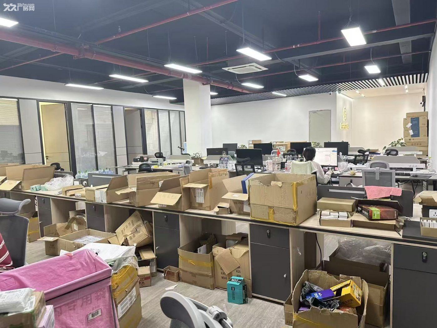 龙华大浪商业中房精装修556平厂房出租 - 2