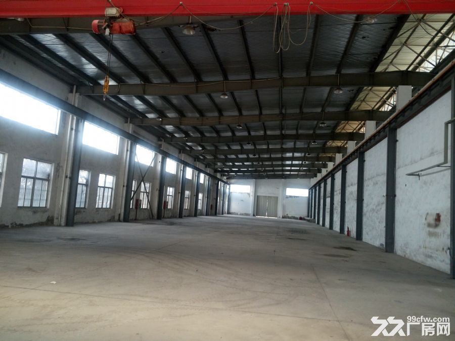 桥林1700平方米厂房出租,带2台行车 有三个大门，长90米 - 2
