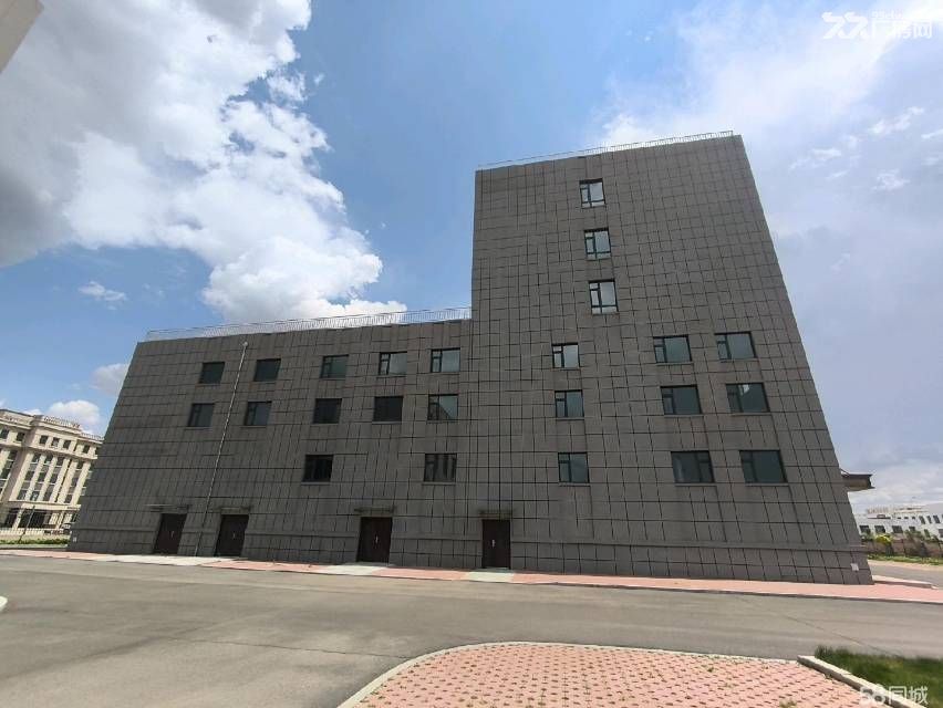 哈尔滨呼兰区鑫茂街厂房,配套设施齐全。 - 2