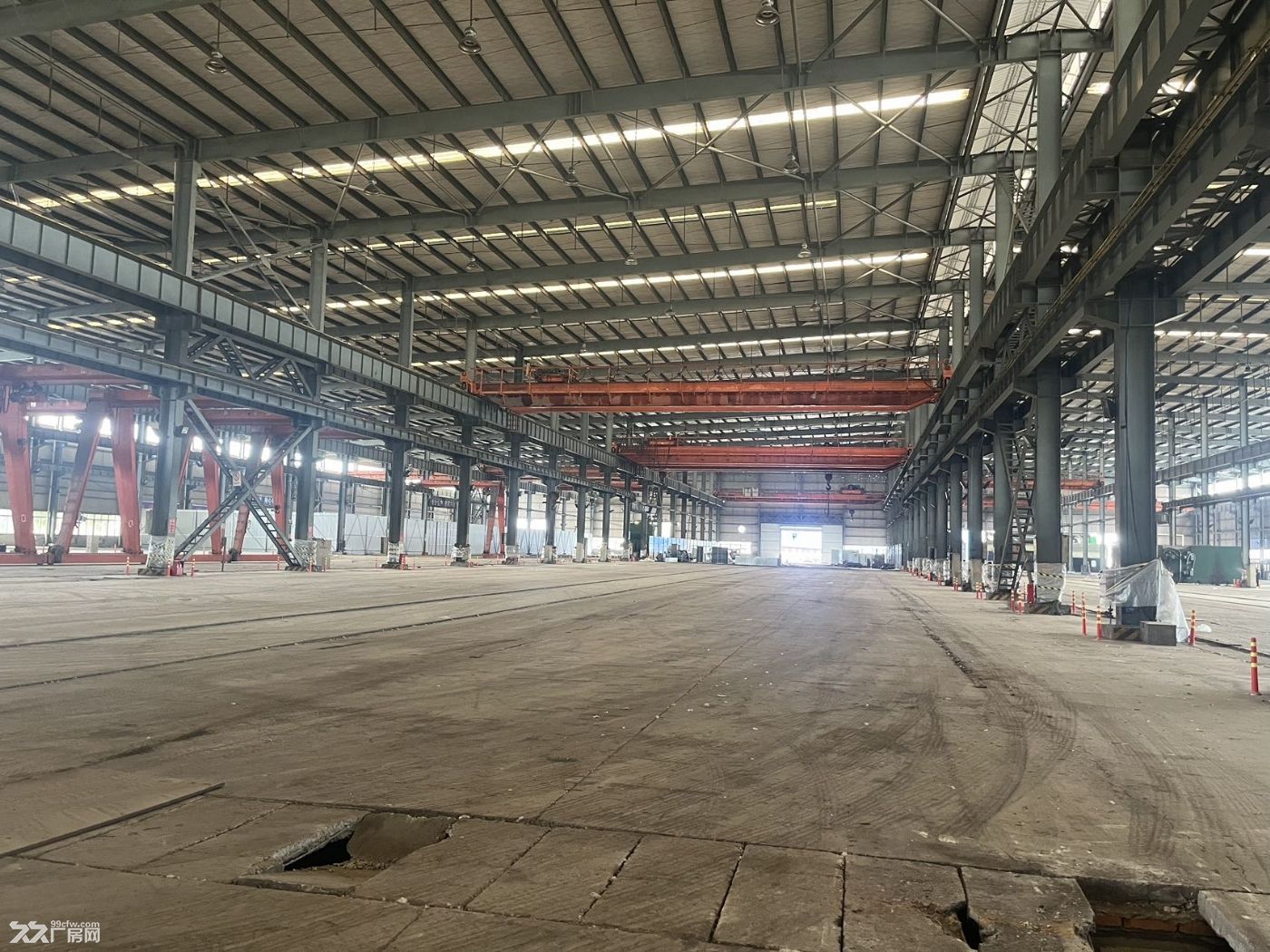 成都龙泉经开区430亩独院厂房整体出售 - 2