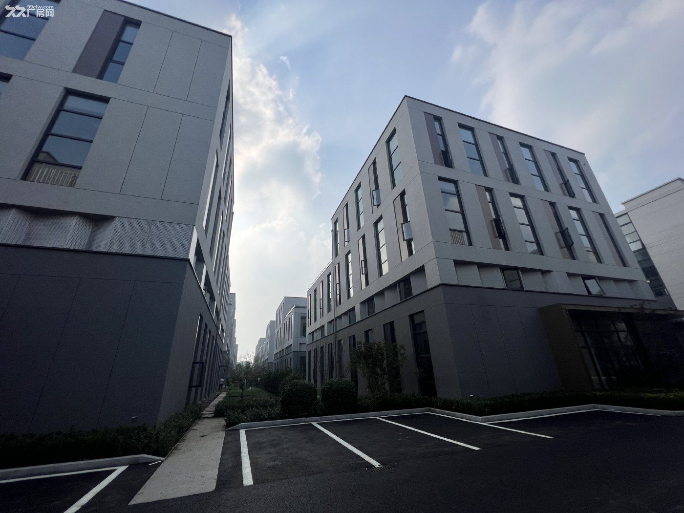 华明800㎡送160㎡露台，首付2成，50年房本可贷款可进大车 - 6