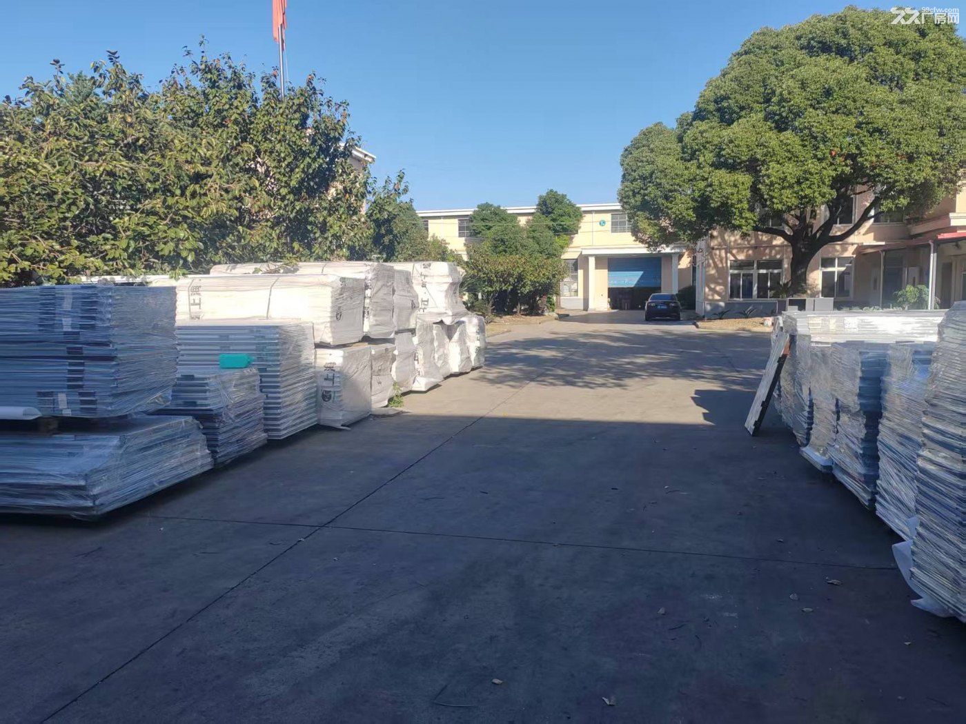 罗泾工业园区一手房东2400平米厂房 配套办公住宿 - 4