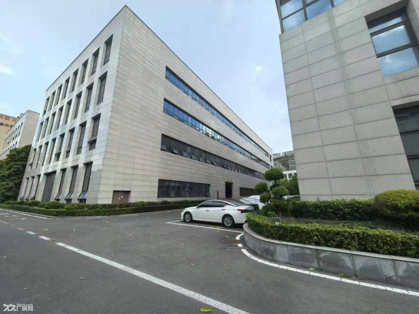 渝北前沿科技城4万和回兴服装城1.2万平米标准丙类厂房出租 - 5