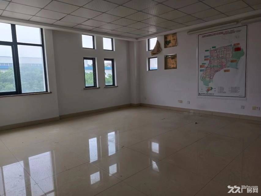 经开区框架厂房办公楼680平