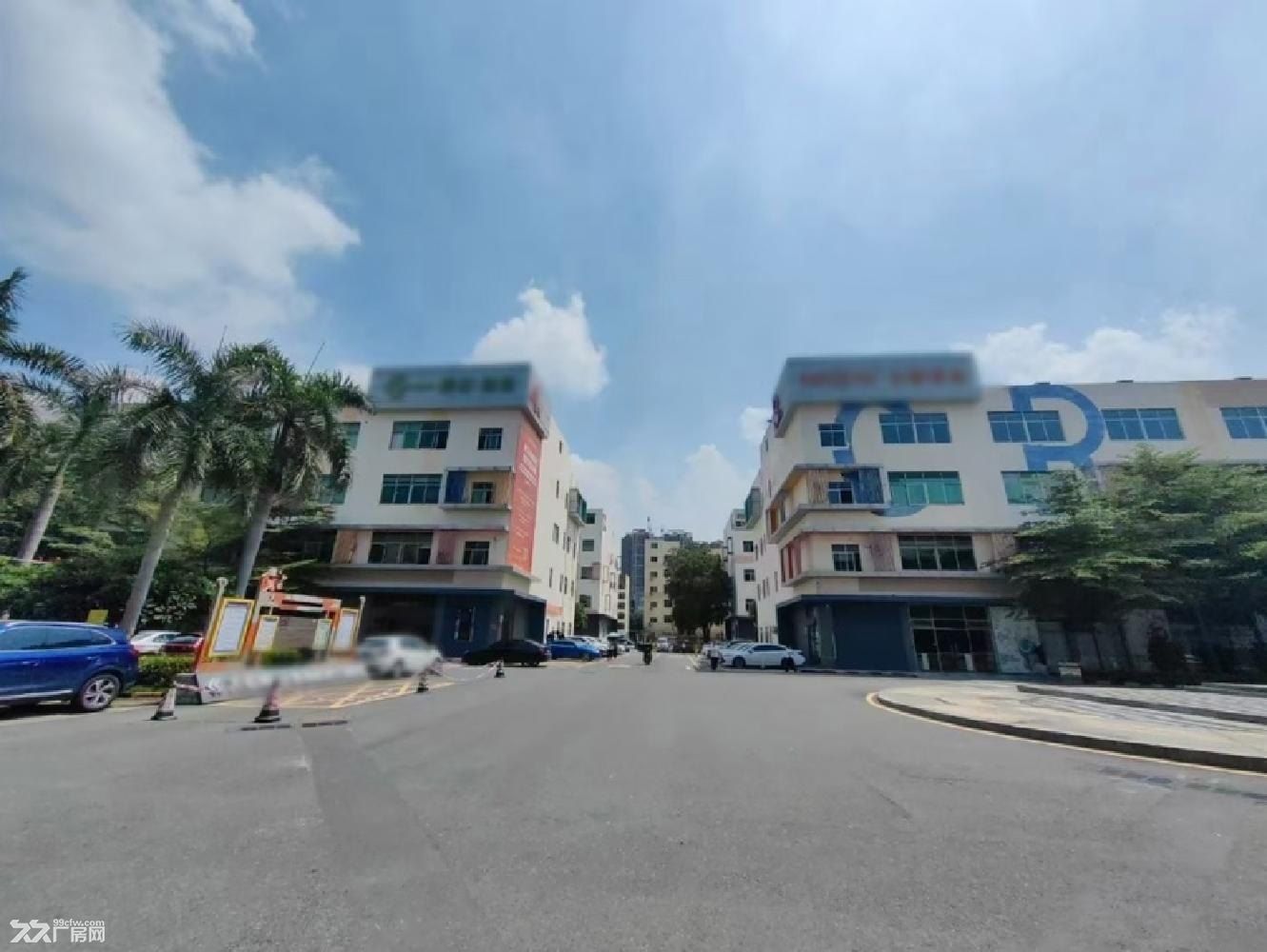 深圳福永地铁站附近大型工业园区楼上2000平精装修厂房出租