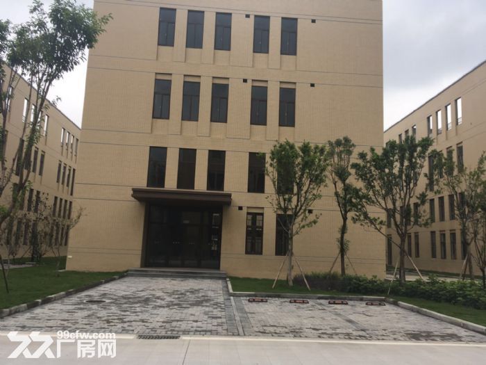 金凤产业园绕城高速路口 - 8