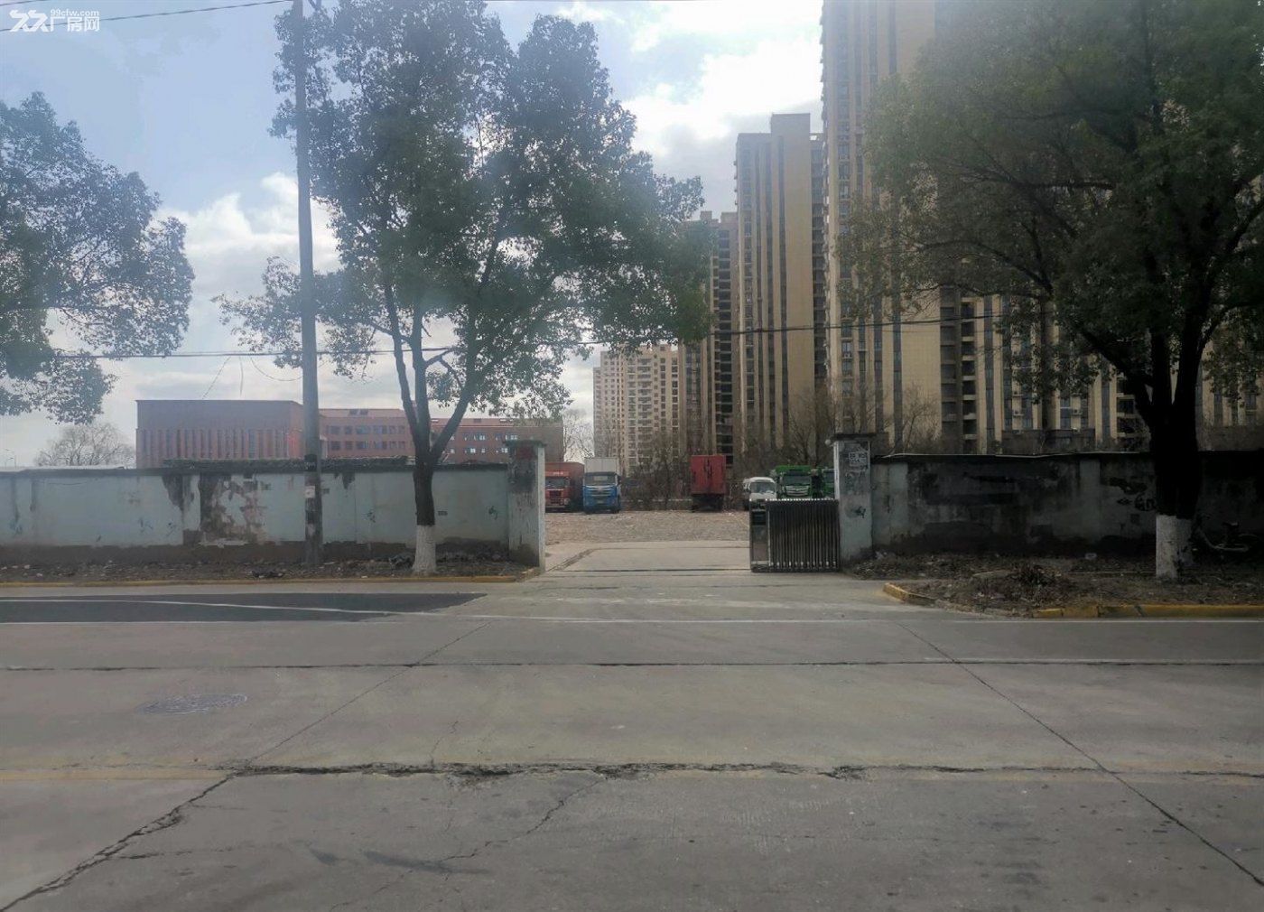 独门独院,40亩石子地,交通便捷,价格可谈 - 4