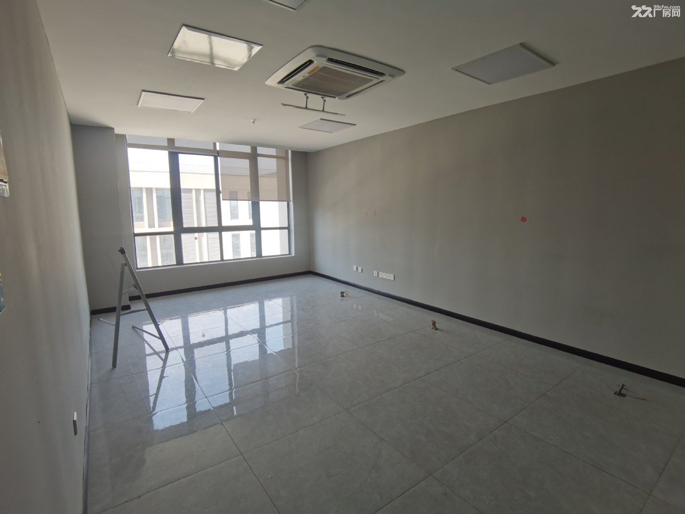 洛阳市 滨河北路 精装办公室 ZF园区 免租金政策 4月份开始可免一年租金~