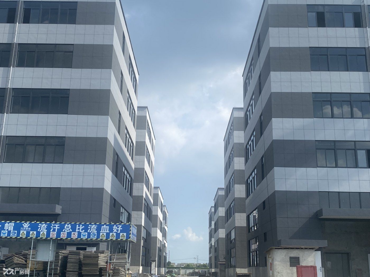 交通便利、离高速口2公里、税收抵 - 2