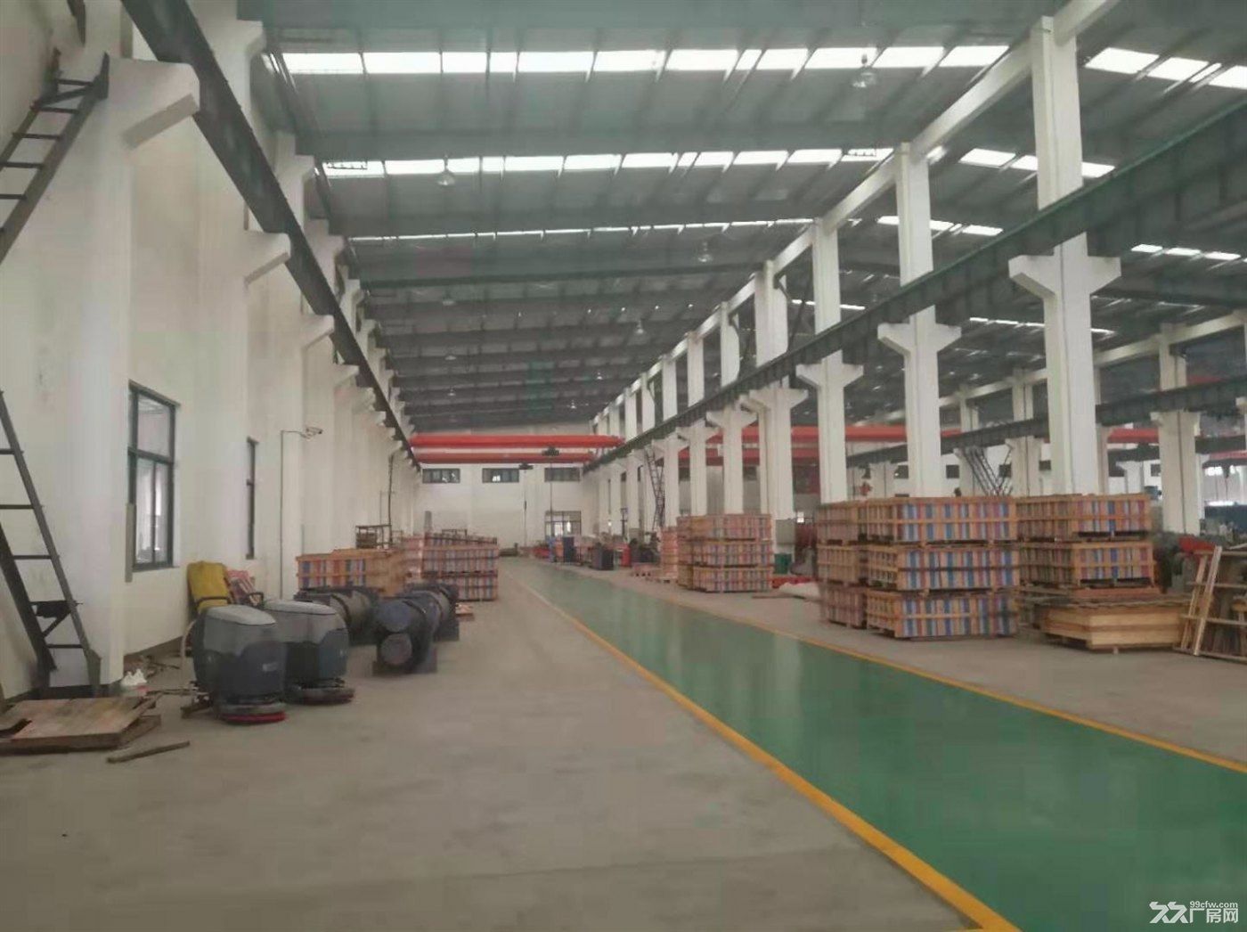 房东直租:恒乐路厂房仓库1000到2500到5000有行车形象好