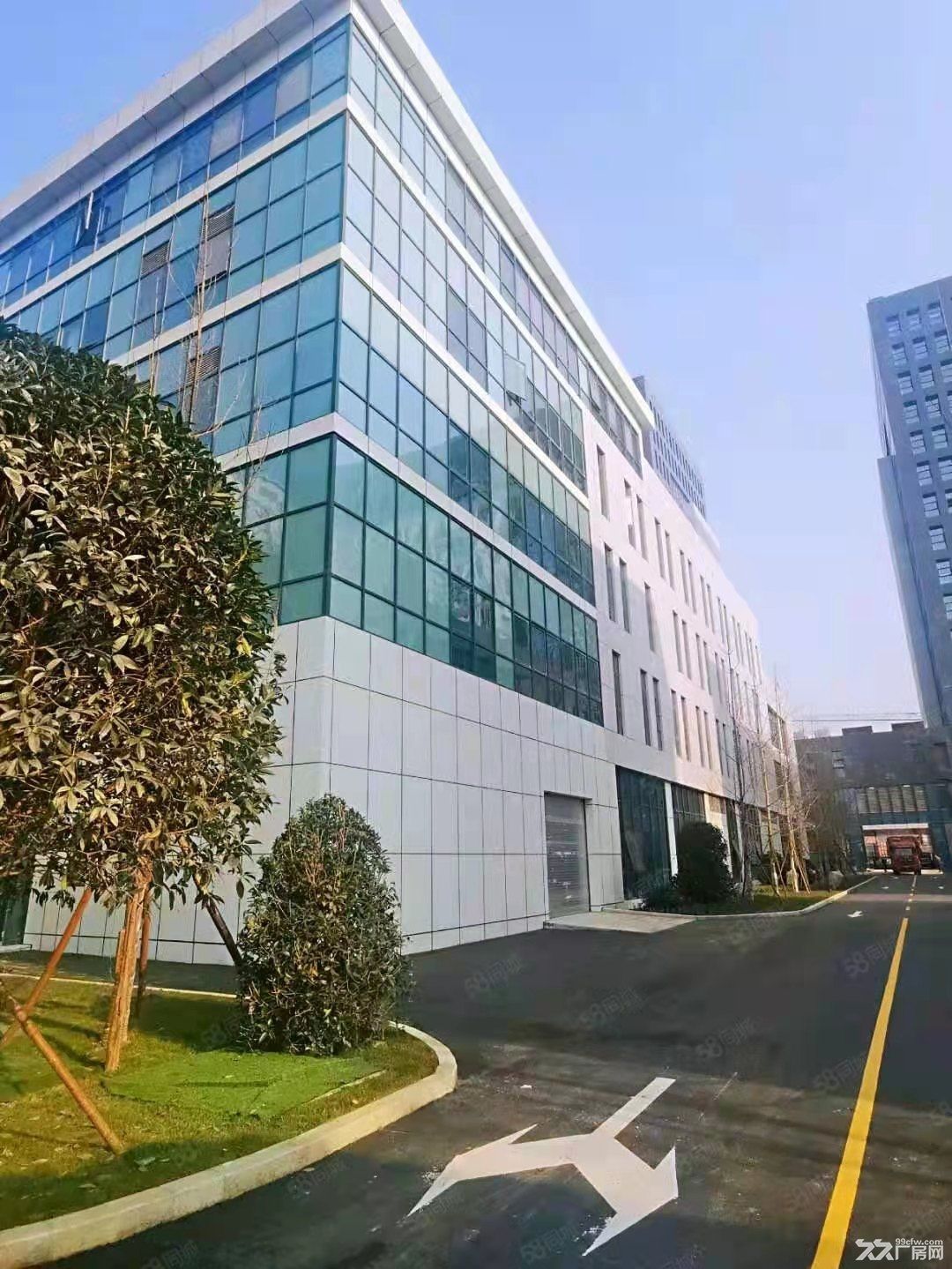 天府新区园区式厂房 可租可售 - 2