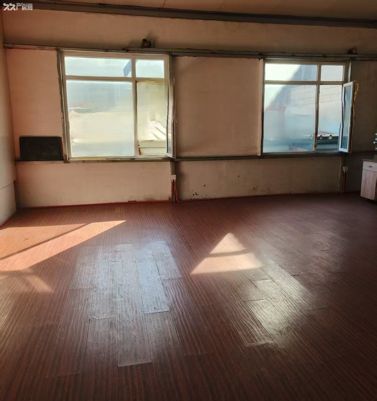 大连开发区保税区外围附近松岚街一楼生产加工厂房汽车修理办公室宿舍出租 - 3