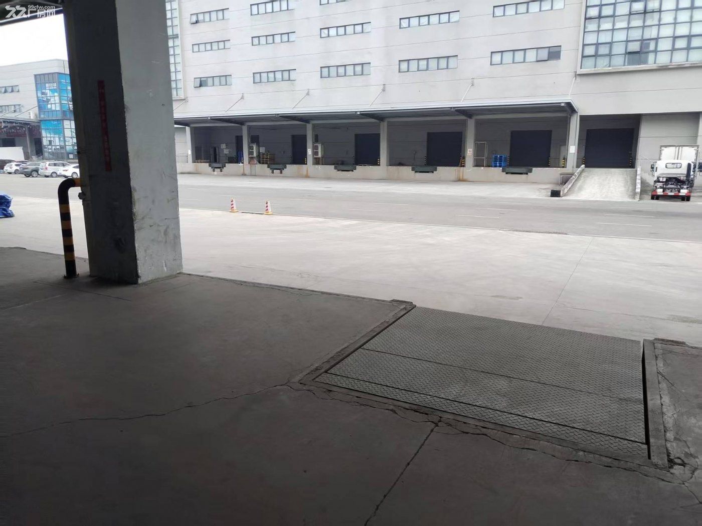 沙坪坝土主物流园标准厂房仓库出租 - 2