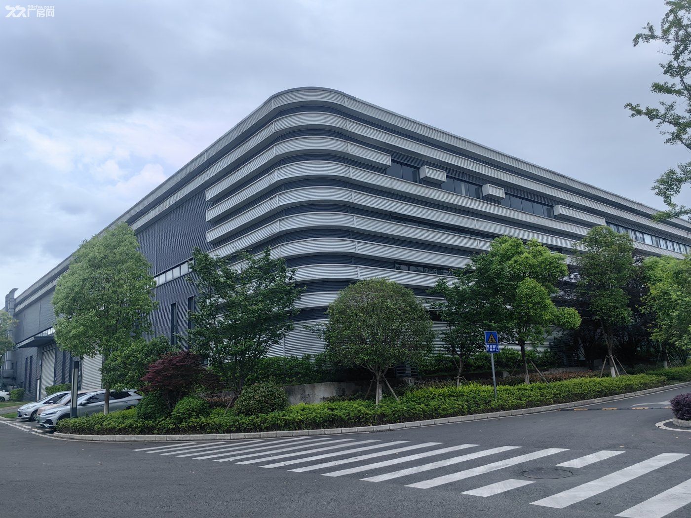 高新区,单层钢构11米,交通完善,配套齐全 - 2
