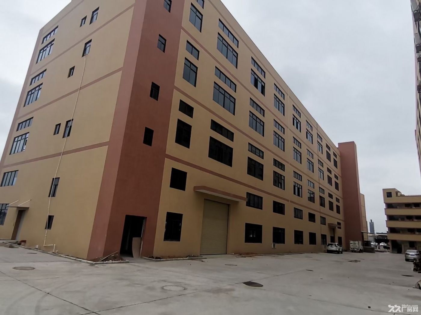 镇隆高速出口周边，6000平方独院厂房出租 - 3
