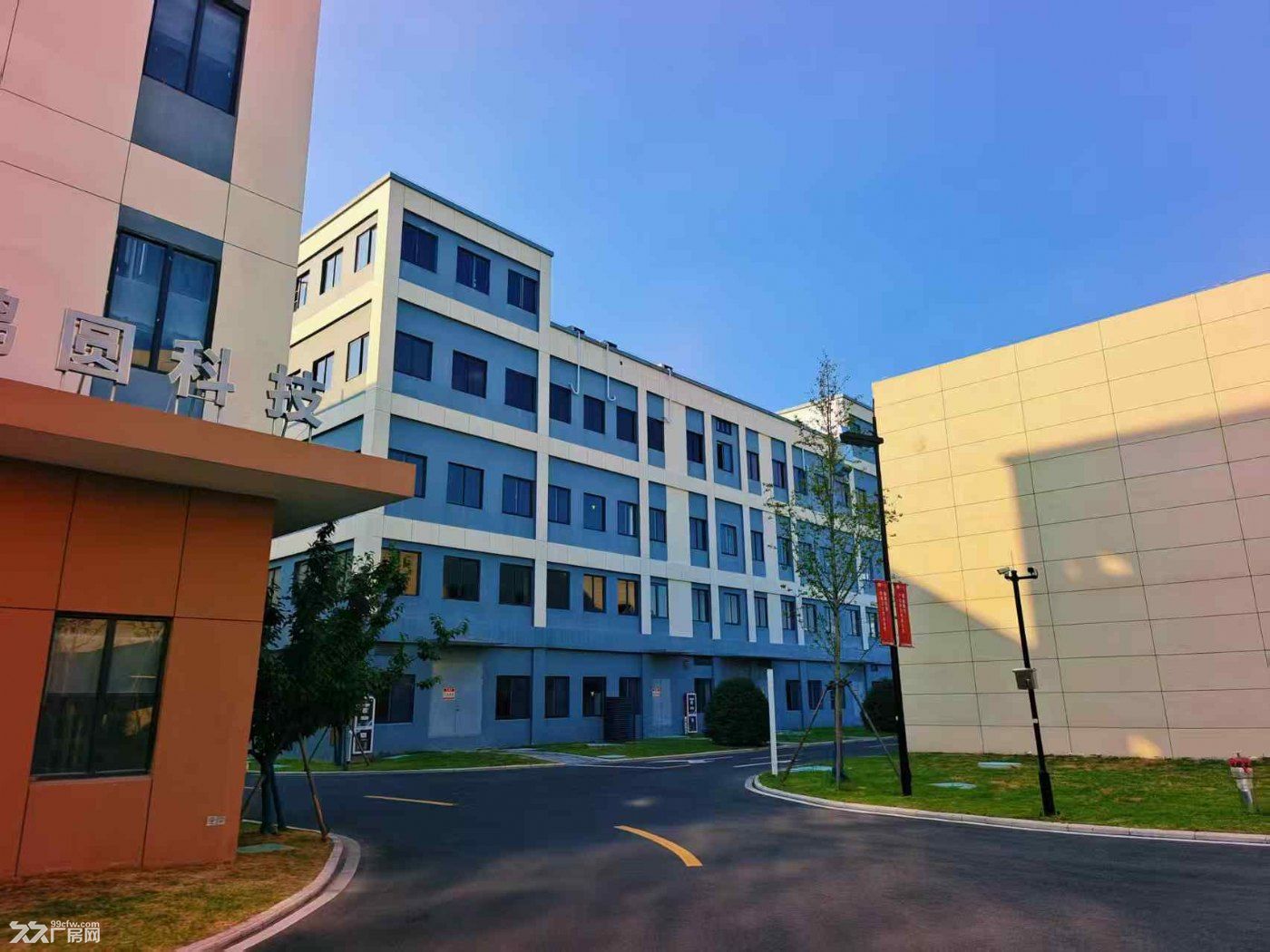 开发区小面积厂房300-500出租,可办公,可生产,可仓储 - 2