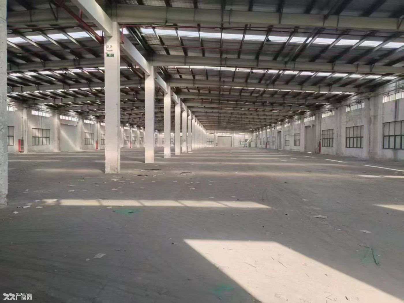 上海市嘉定区马陆工业区33000平米全单层厂房出租!园区占地面积212亩,最小分 - 4