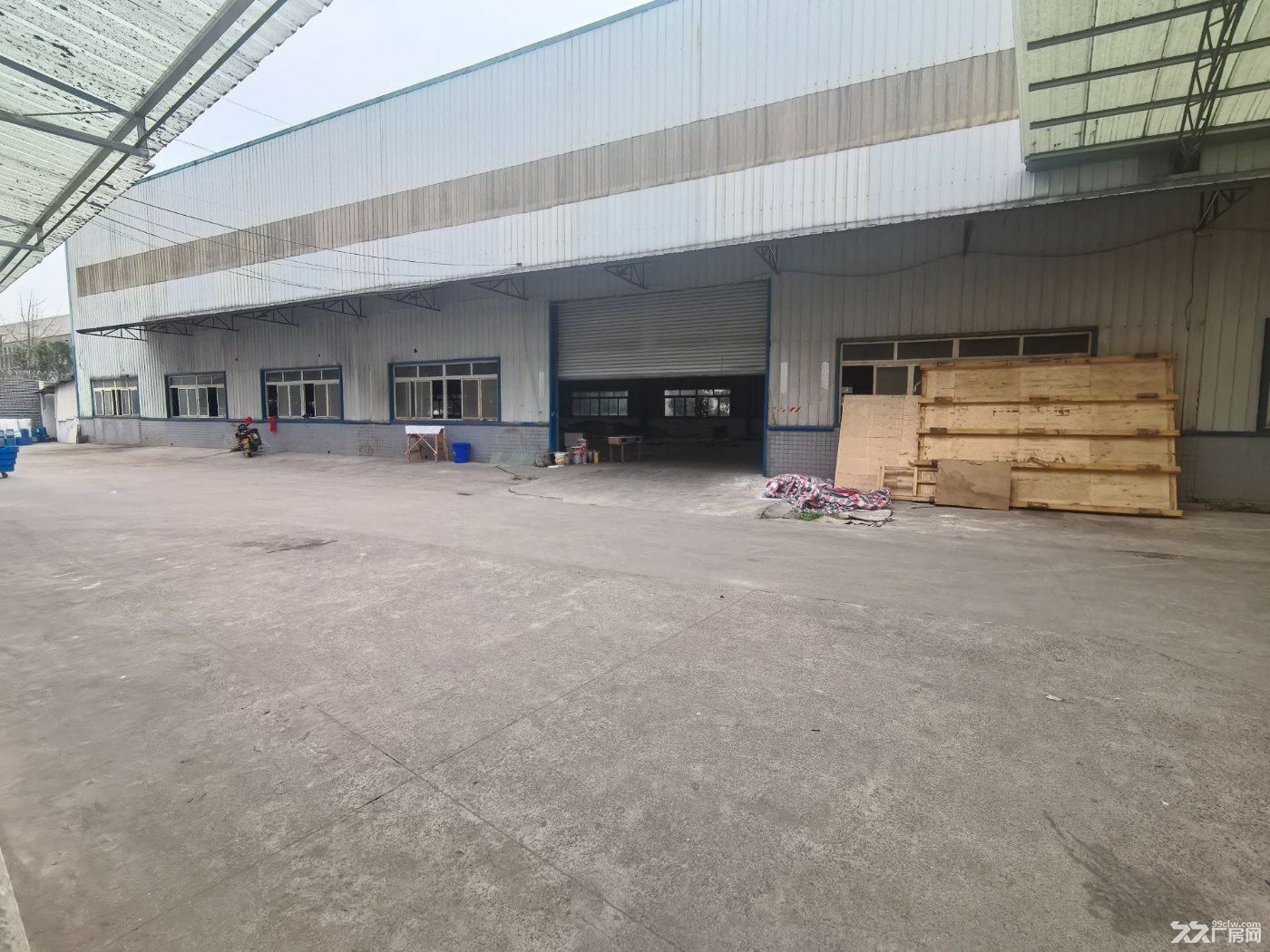 1600带行车厂房 单层 价格优惠有1200办公住宿 - 4