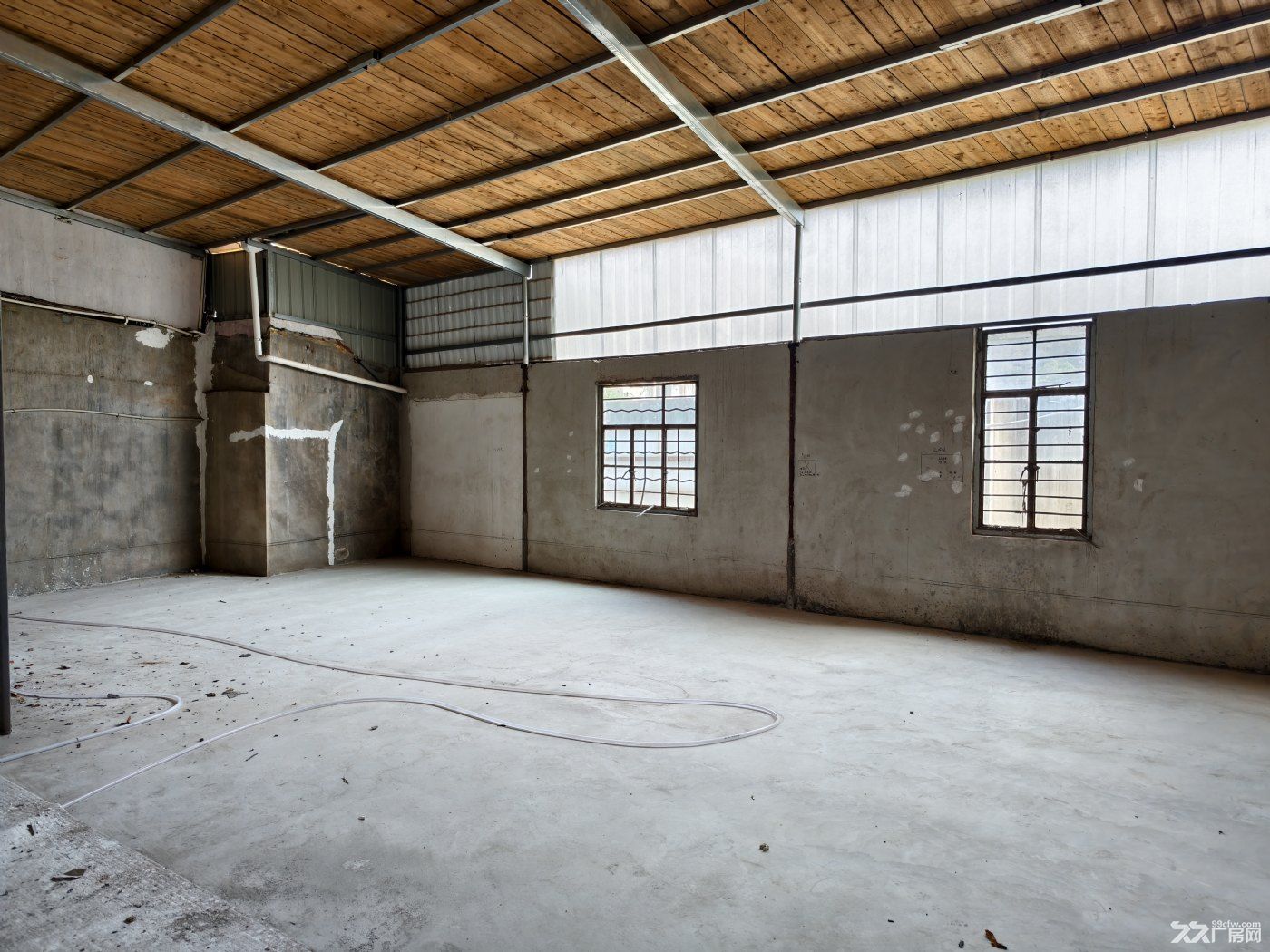 奉贤四团独门独院厂房出租有住房板式家具橱柜五金机械仓库旧衣服分拣行业 - 6