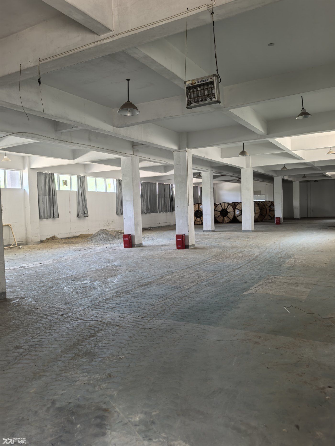 芜湖市经济技术开发区东区万春东路附近1000平方框架结构厂房出租 - 2
