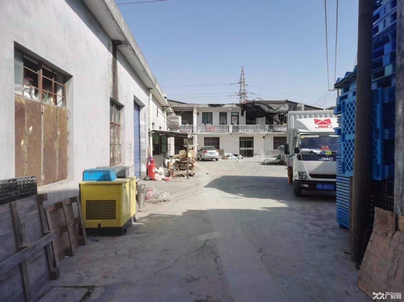 招租：黄渡 一楼360平 门口场地可堆放 带办公住宿