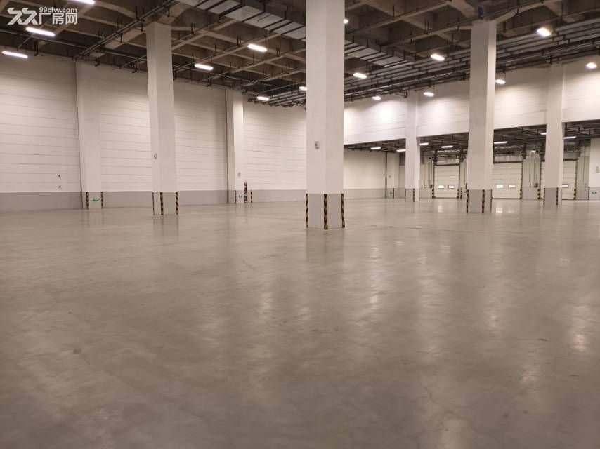 新吴区梅村5000平米高标仓库出租可分租