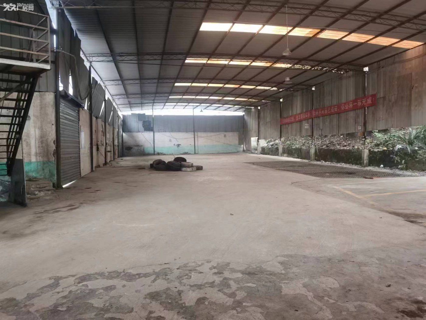 铜梁城区老南门家具基地厂房仓库出租