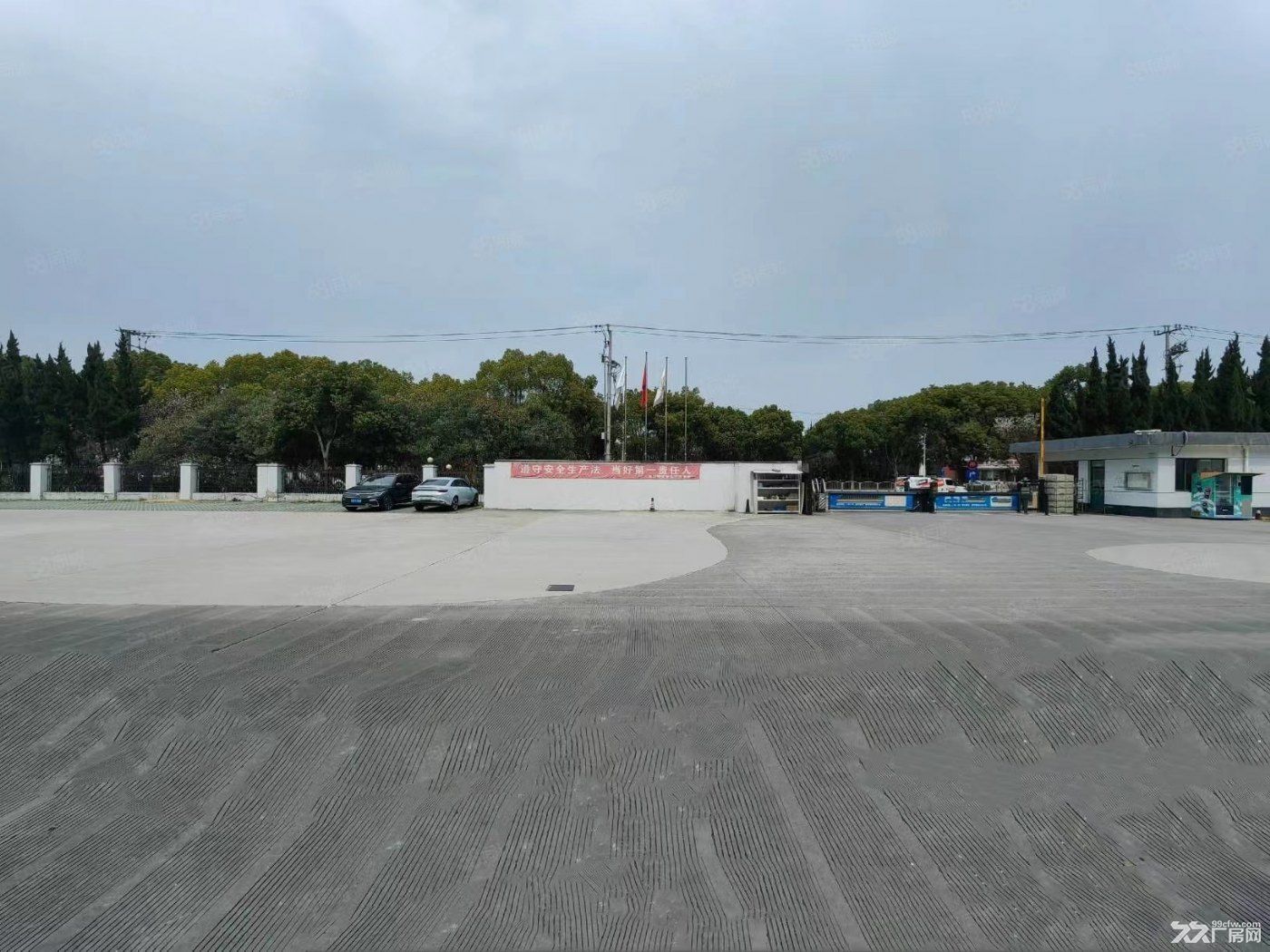 南汇园区520平标准厂房出租消防喷淋证件齐全104板块空地大 - 2