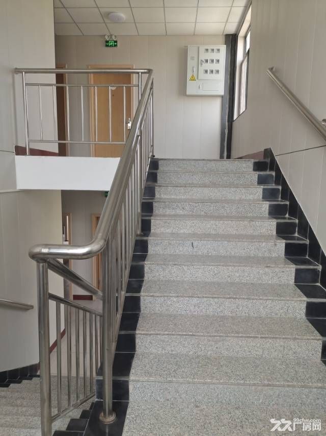 即墨8500平厂房及3栋宿舍楼分割出租 - 4